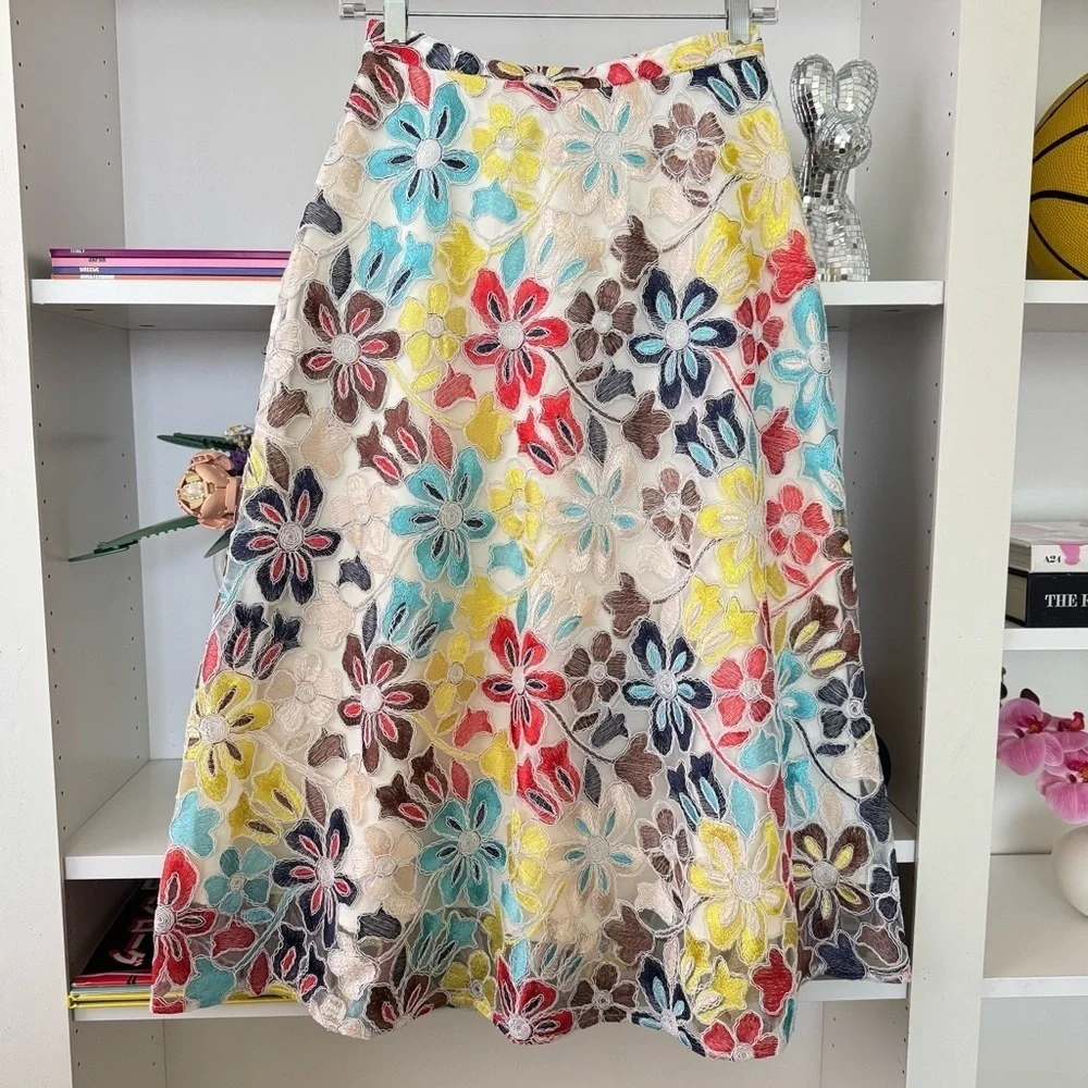 ANTHROPOLOGIE EVA FRANCO Meghan Embroidered Floral Midi Skirt - Picture 6 of 10